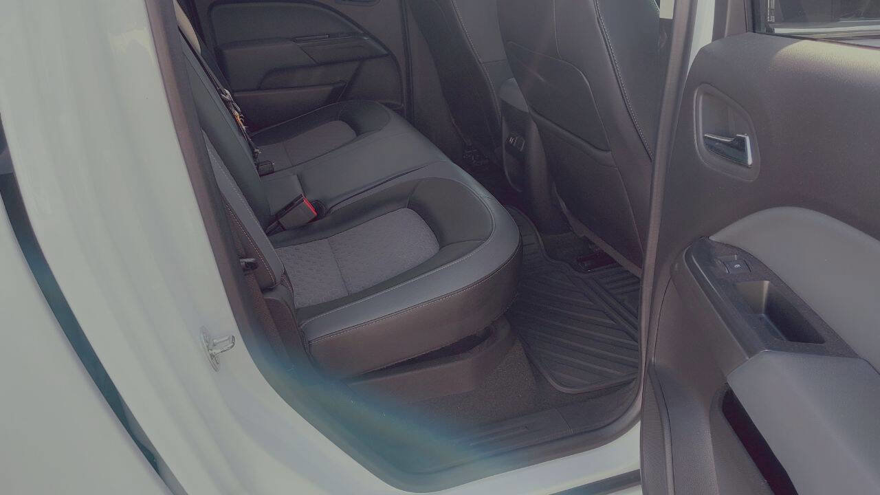 Used 2015 Chevrolet Colorado Z71 image 9