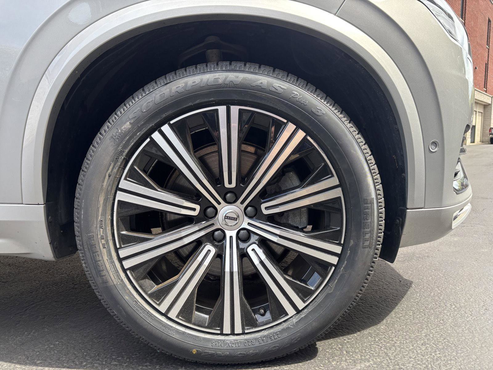 Used 2024 Volvo XC90 B5 Plus AWD/4WD image 7