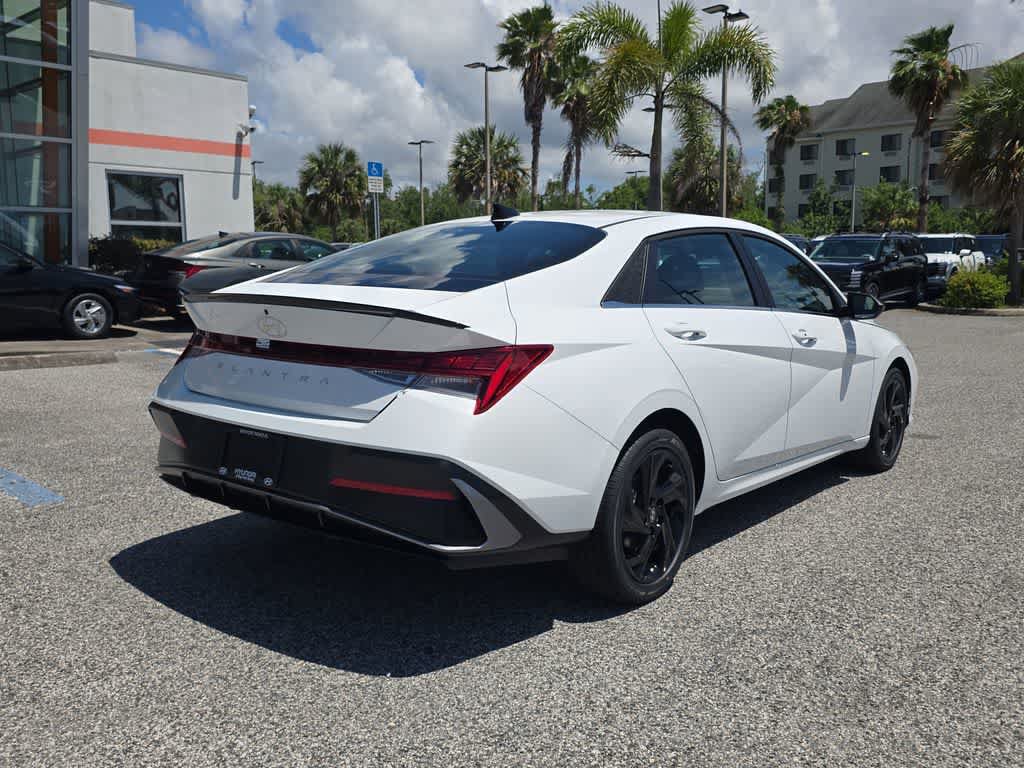 New 2026 Hyundai Elantra SEL Sport Premium FWD image 7