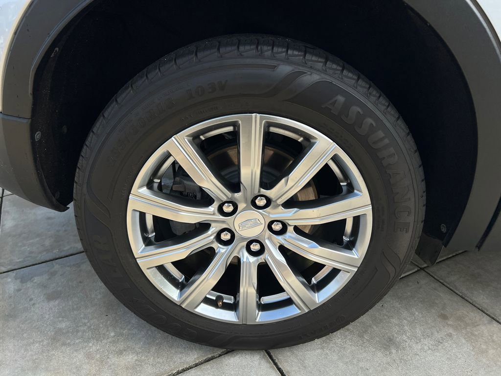 Used 2022 Cadillac XT4 Premium Luxury w/ Safety Alert Package AWD/4WD image 8