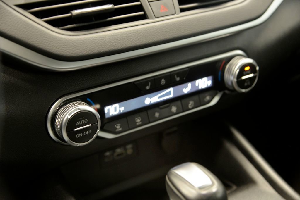 Used 2019 Nissan Altima 2.5 SV image 24