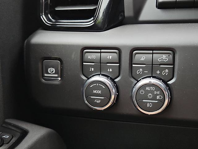 New 2026 GMC Sierra 1500 AT4 w/ AT4 Premium Package AWD/4WD image 19