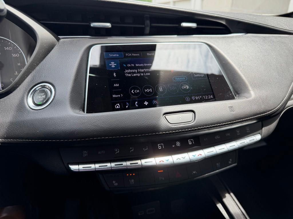 Used 2020 Cadillac XT4 Premium Luxury FWD image 15