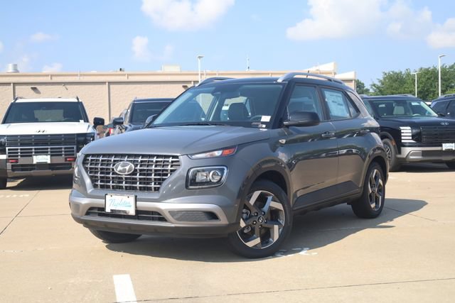 New 2026 Hyundai Venue SEL FWD image 2