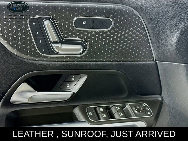 Used 2025 Mercedes-Benz GLB 250 GLB 250 w/ Exclusive Package image 18