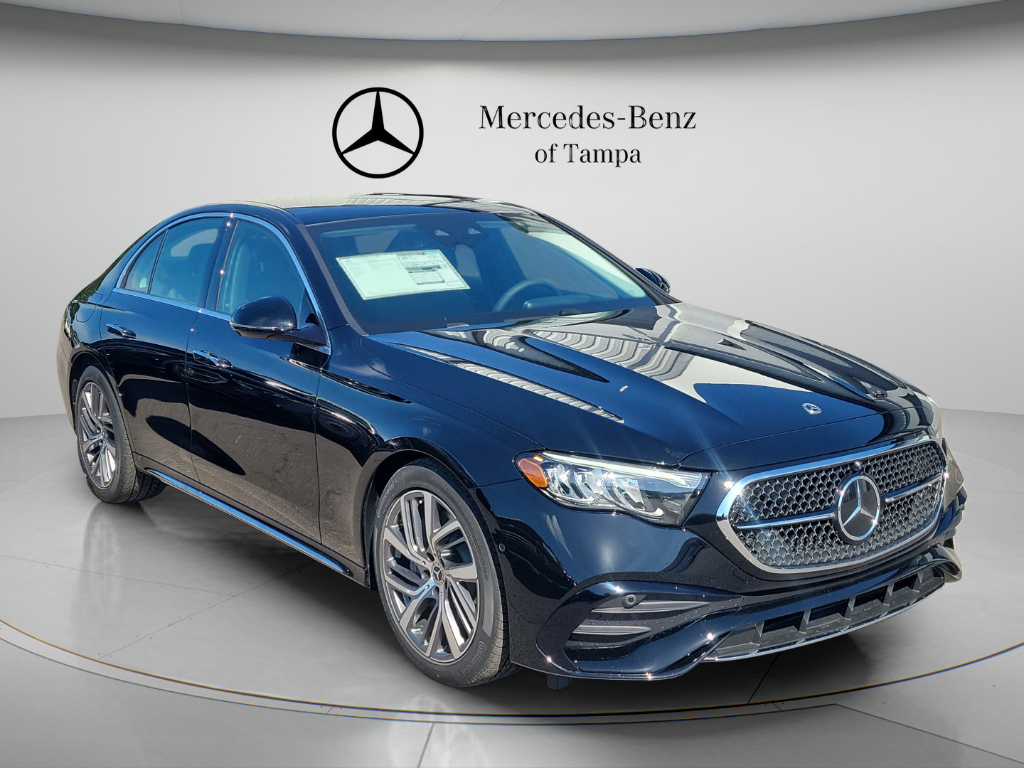 New 2027 Mercedes-Benz E 450 4MATIC Sedan image 4