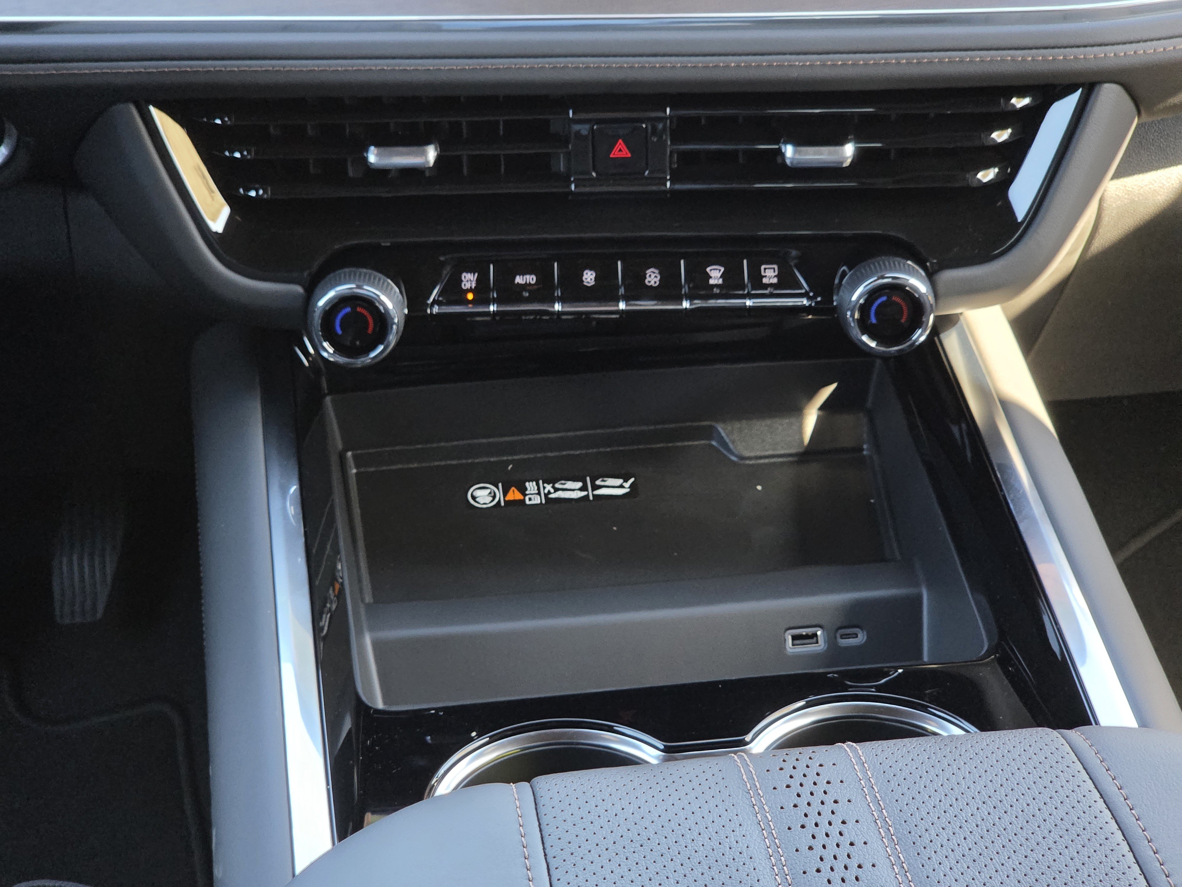 New 2026 Chevrolet Tahoe High Country AWD/4WD image 11
