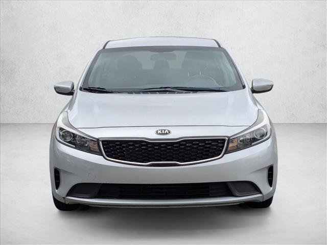 Used 2017 Kia Forte LX image 2