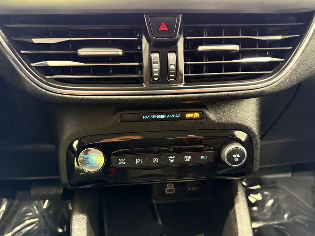 Used 2024 Ford Escape Platinum image 37