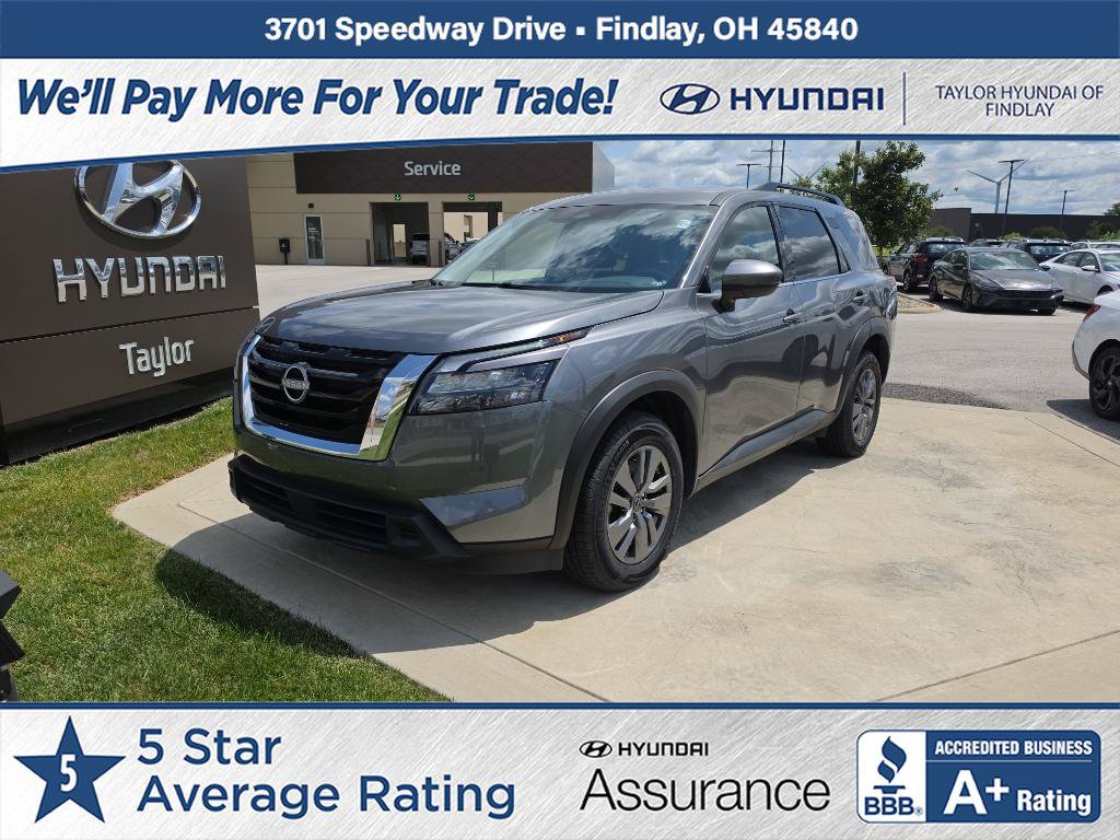 Used 2025 Nissan Pathfinder SV