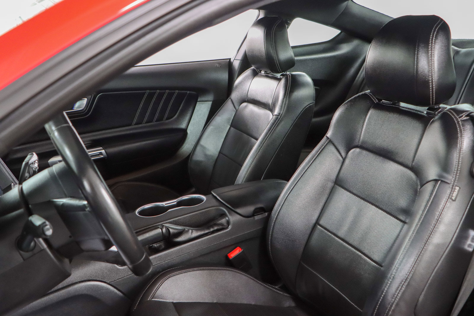 Used 2023 Ford Mustang Premium image 23