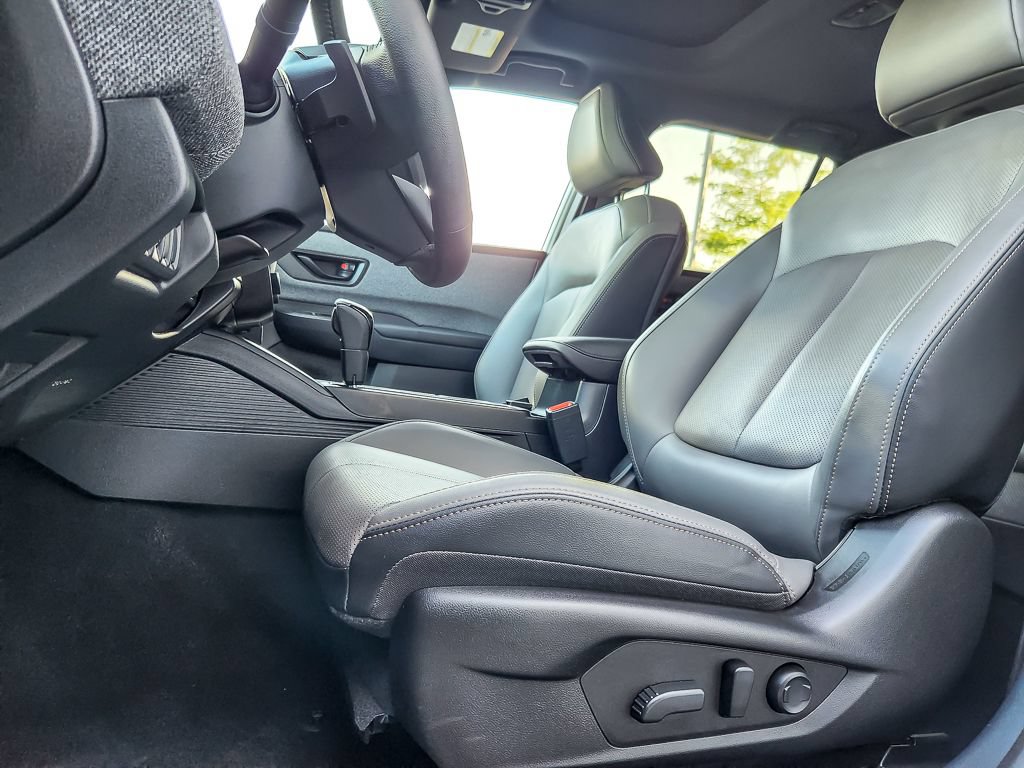 Certified 2026 Subaru Outback Limited AWD/4WD image 7
