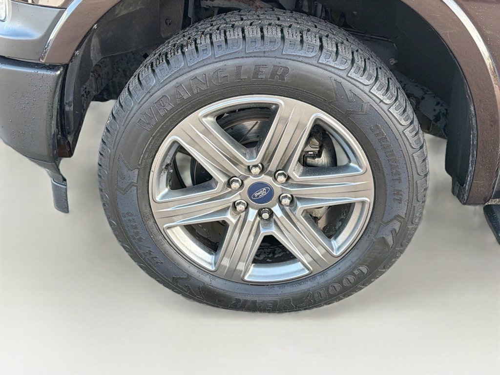 Used 2018 Ford F150 XLT w/ Equipment Group 302A Luxury AWD/4WD image 32