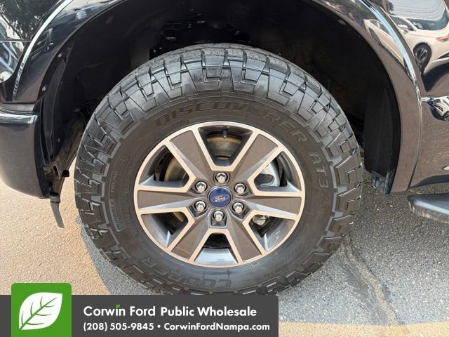 Used 2017 Ford F150 XLT w/ Equipment Group 302A Luxury AWD/4WD image 9