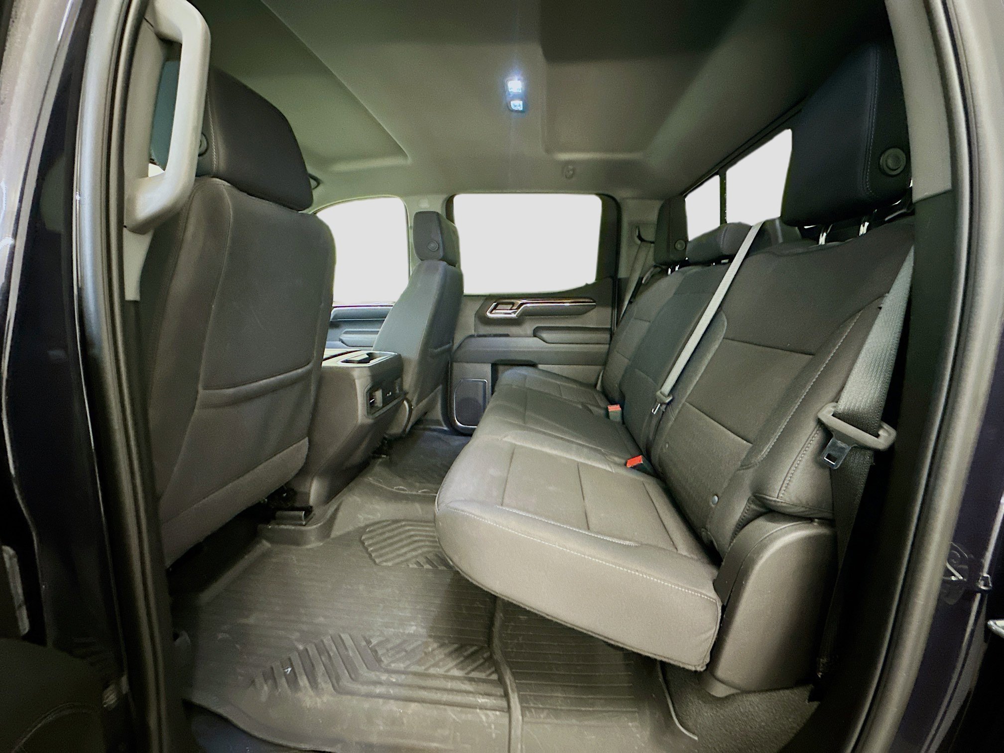 Used 2024 Chevrolet Silverado 1500 LT Trail Boss w/ Convenience Package II image 29