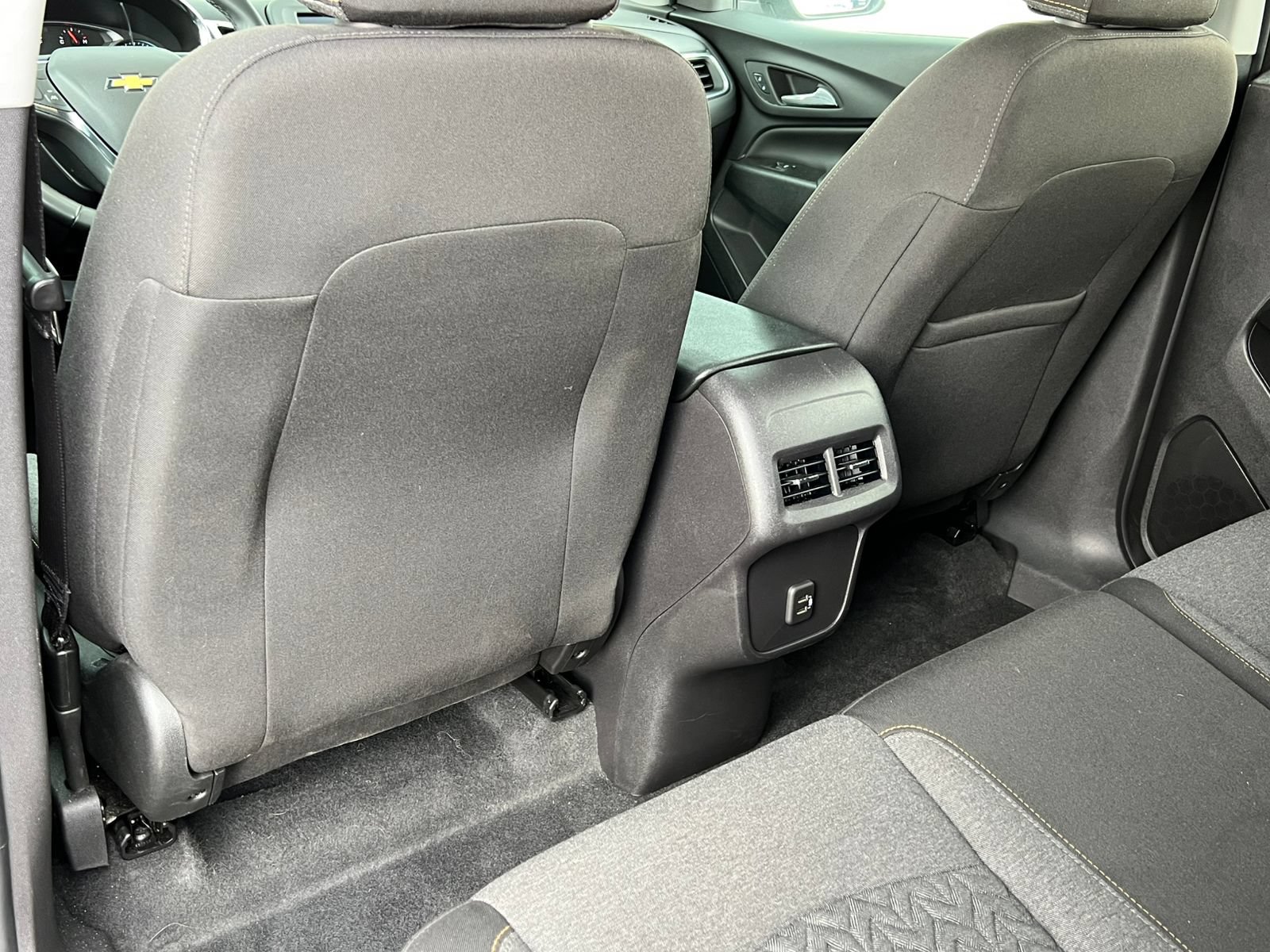 Used 2024 Chevrolet Equinox LT AWD/4WD image 32
