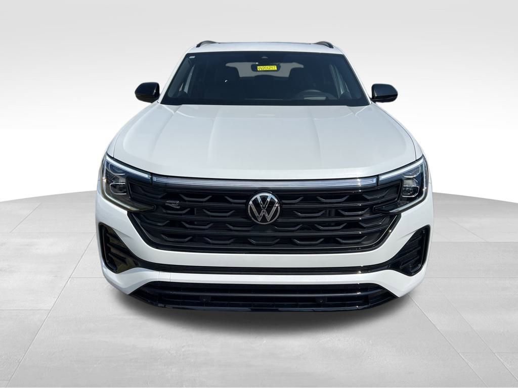 New 2026 Volkswagen Atlas Cross Sport SEL R-Line image 3