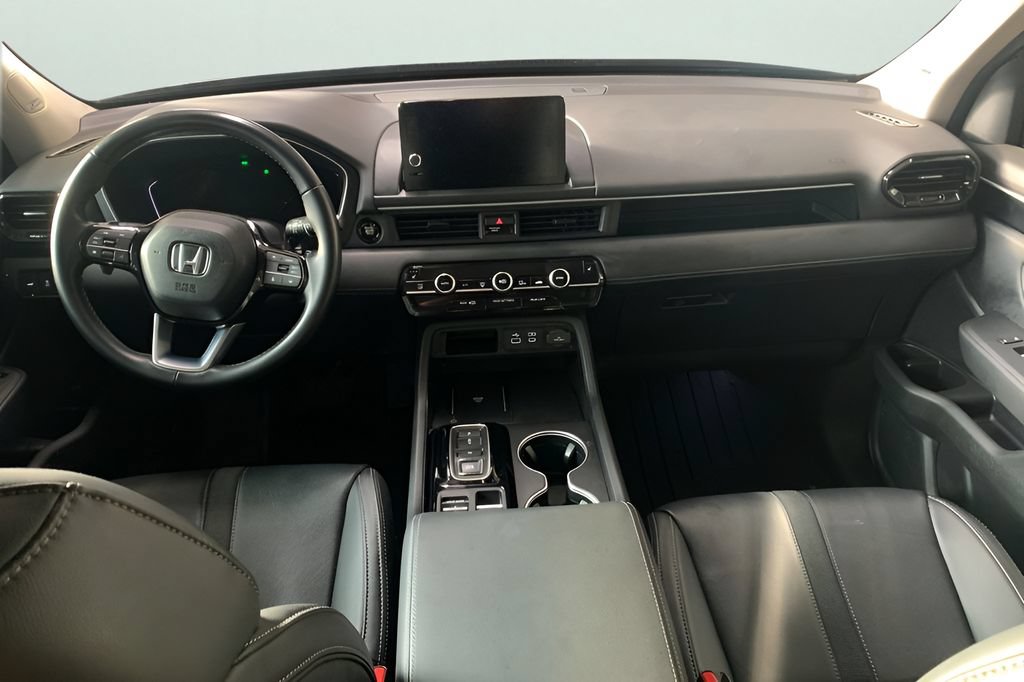 Used 2024 Honda Pilot Touring image 15