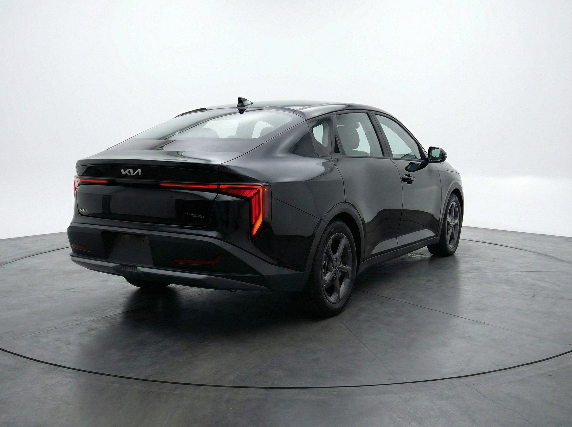 Used 2025 Kia K4 LXS image 9