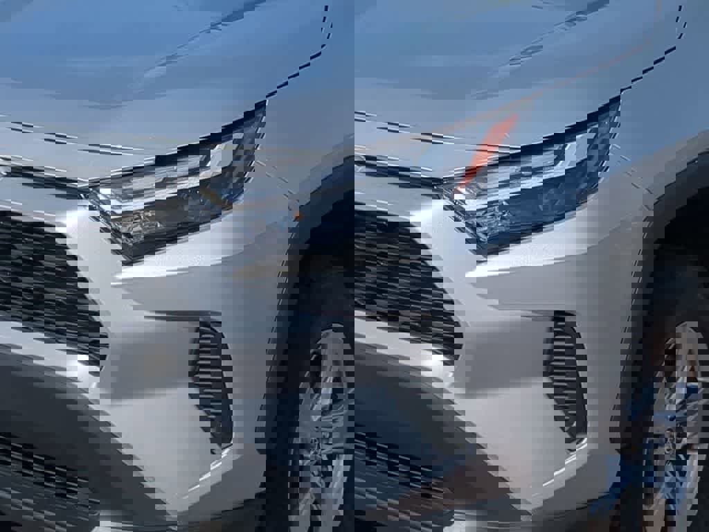 Used 2023 Toyota RAV4 XLE w/ XLE Grade Weather Package image 10