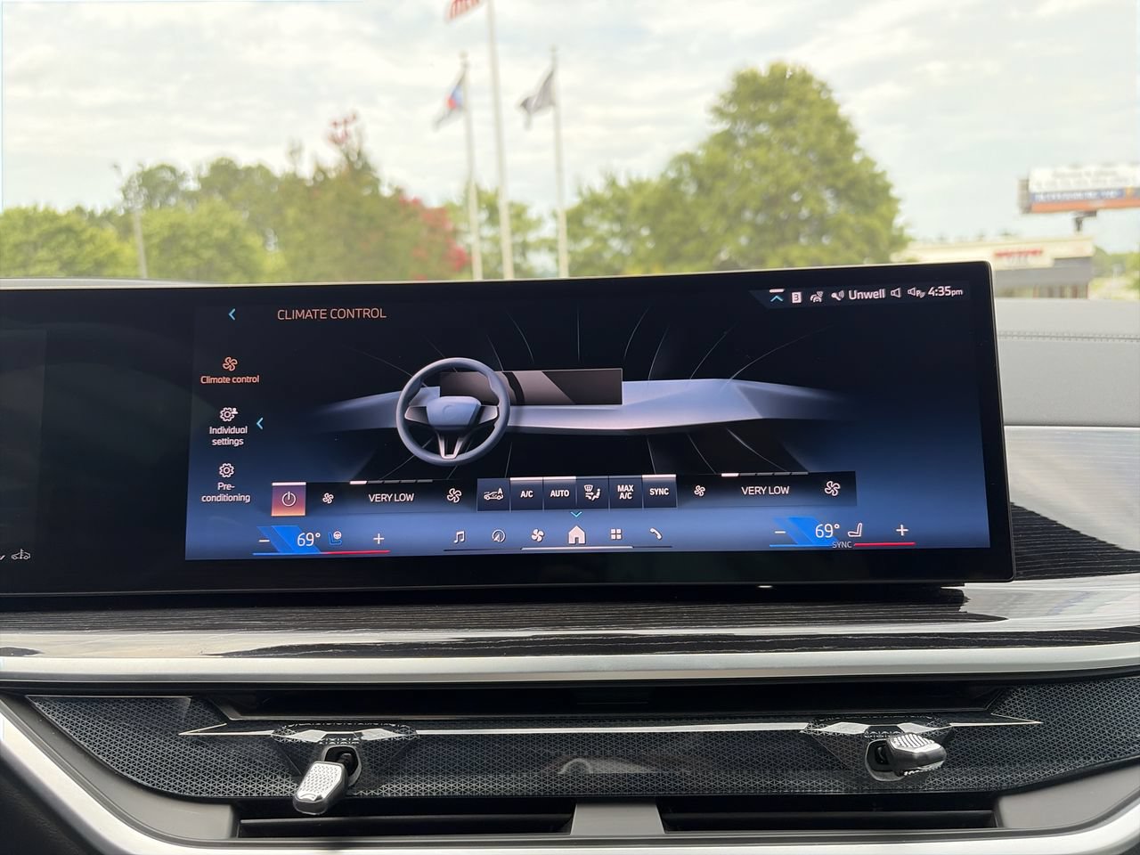Used 2025 BMW X6 xDrive40i AWD/4WD image 27