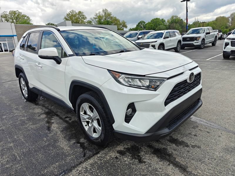 Used 2020 Toyota RAV4 XLE w/ All Weather Liner Package FWD image 3