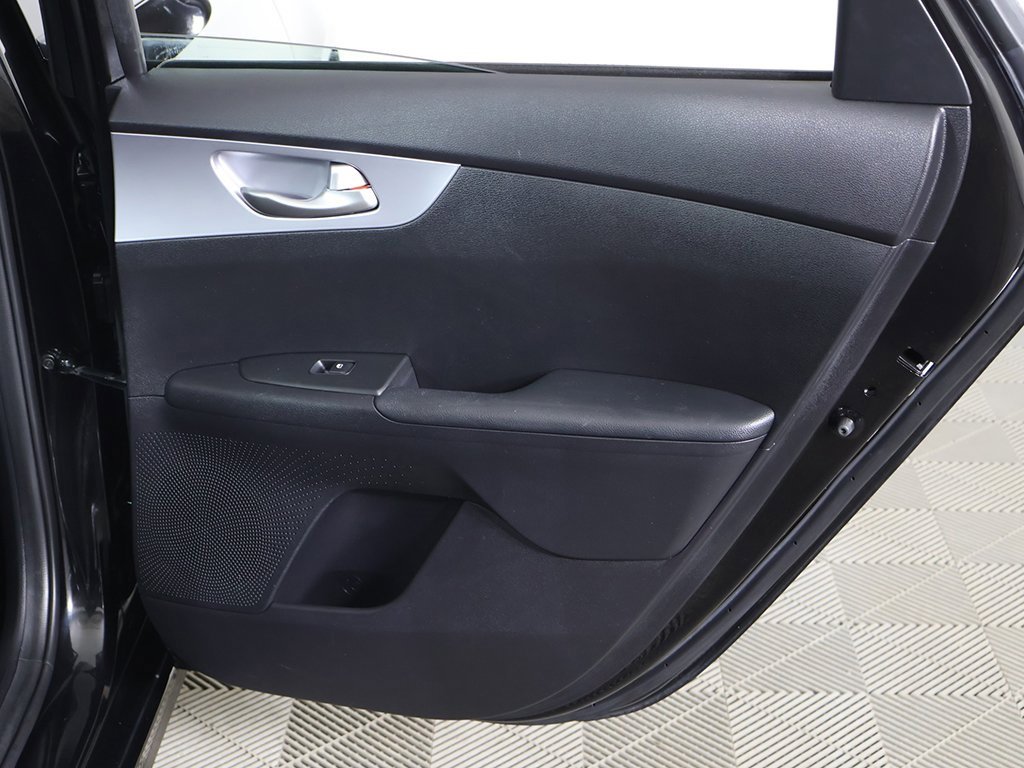 Used 2022 Kia Forte LXS w/ LXS Technology Package image 24