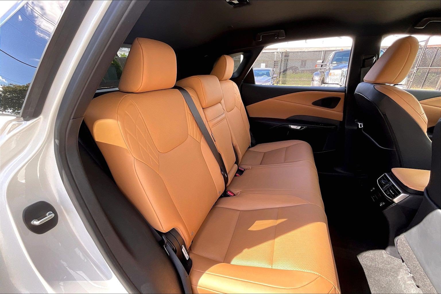 Used 2025 Lexus RX 350 FWD w/ Technology Package image 31