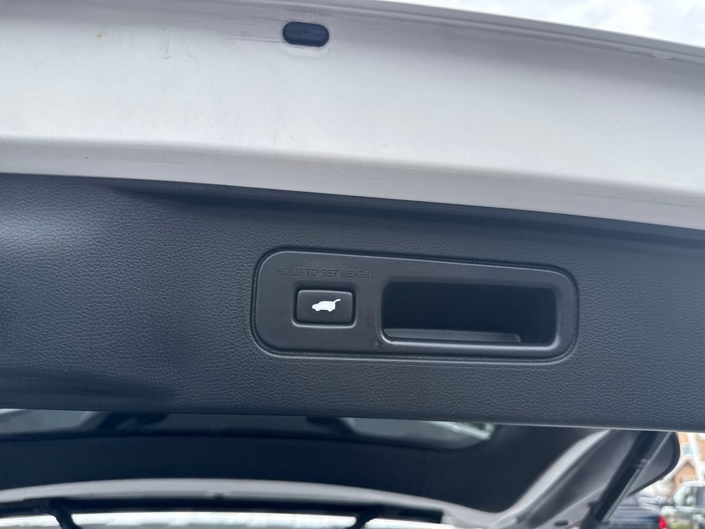 Used 2024 Honda Pilot Elite image 46