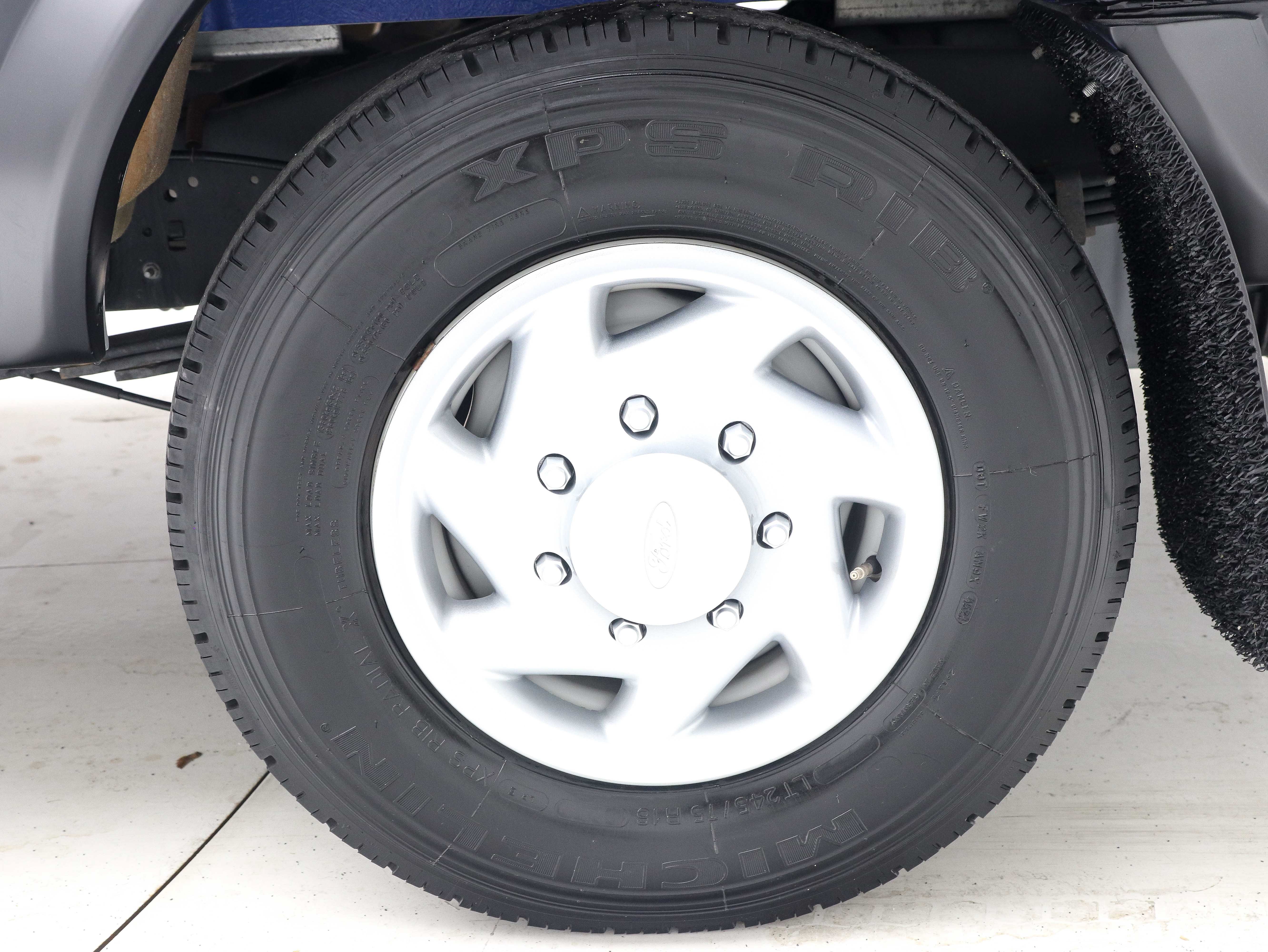 Used 2023 Ford E-350 and Econoline 350 Super Duty w/ Power Windows & Locks Group RWD image 26