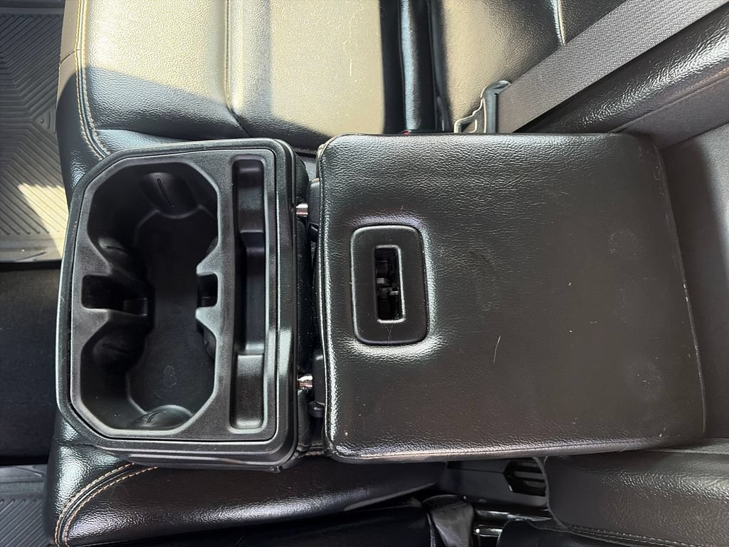 Used 2024 Jeep Wrangler Unlimited Sahara w/ Technology Group AWD/4WD image 44