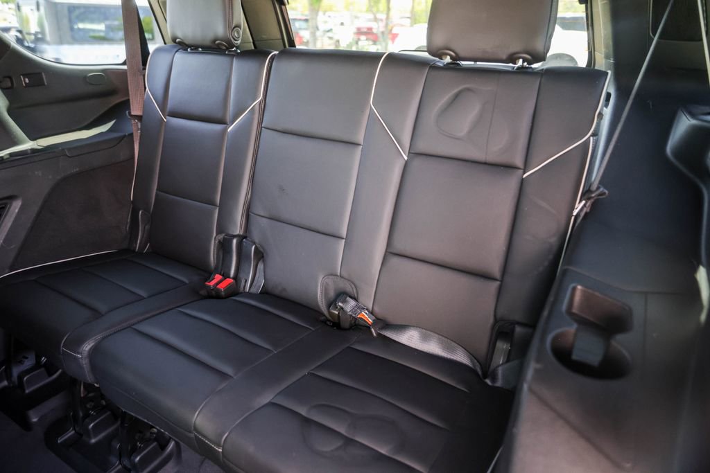 Used 2023 Cadillac Escalade Premium Luxury image 27