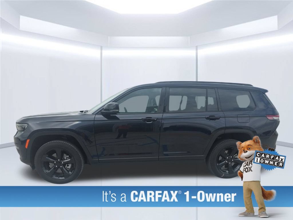 Used 2024 Jeep Grand Cherokee L Limited w/ Black Appearance Package AWD/4WD image 3