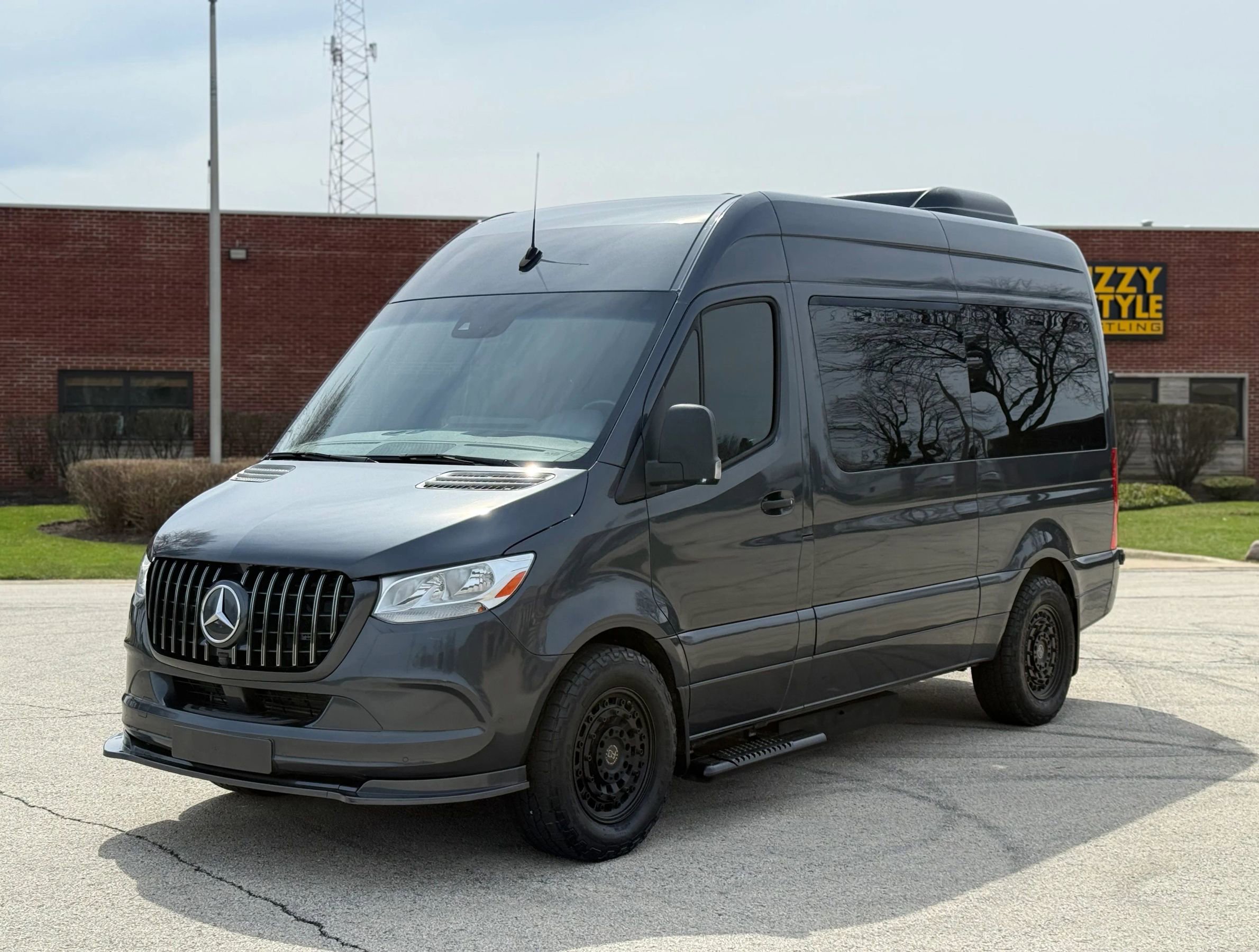 Used 2022 Mercedes-Benz Sprinter 2500 image 3