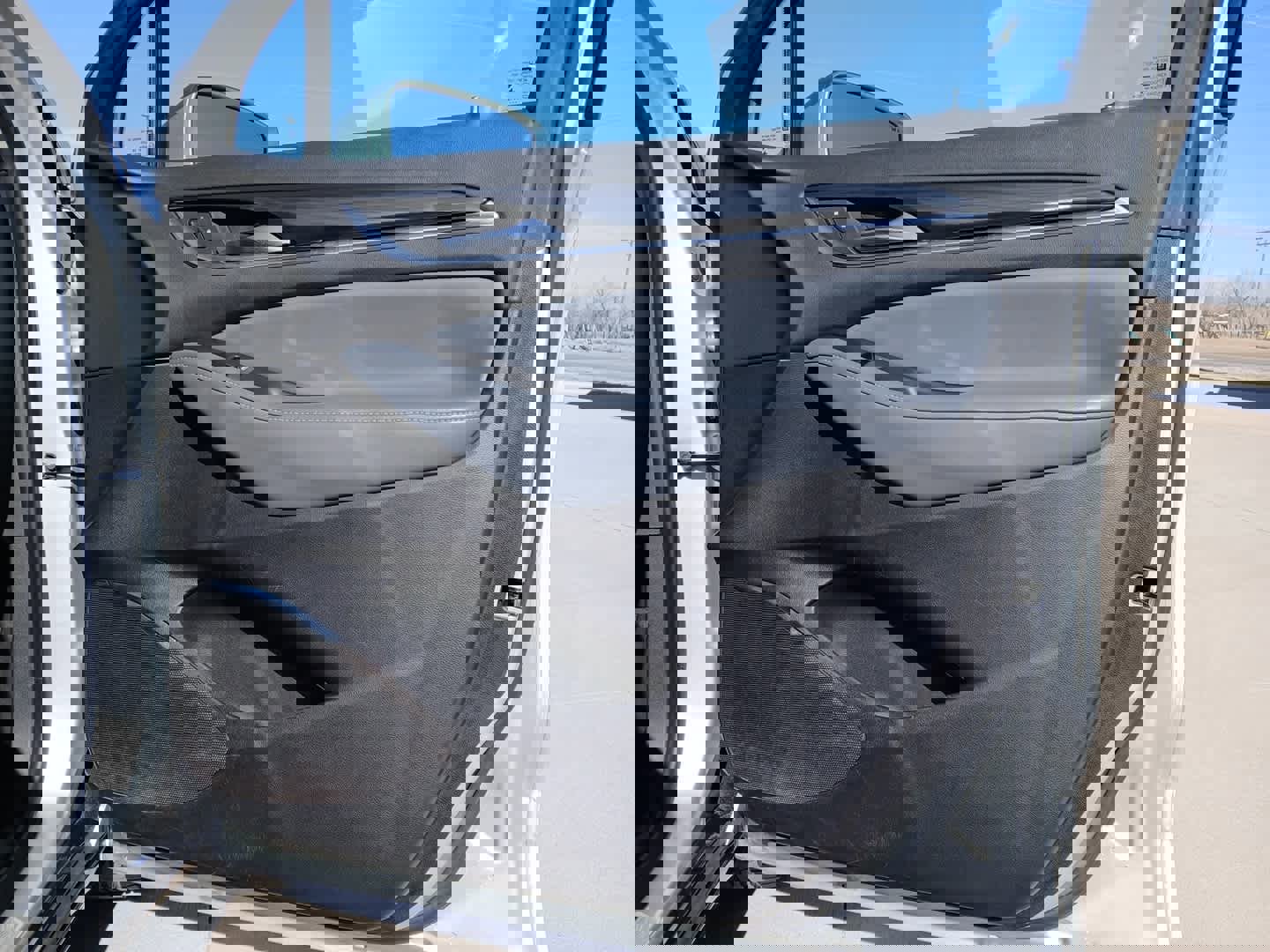 Used 2019 Buick Enclave Essence image 41