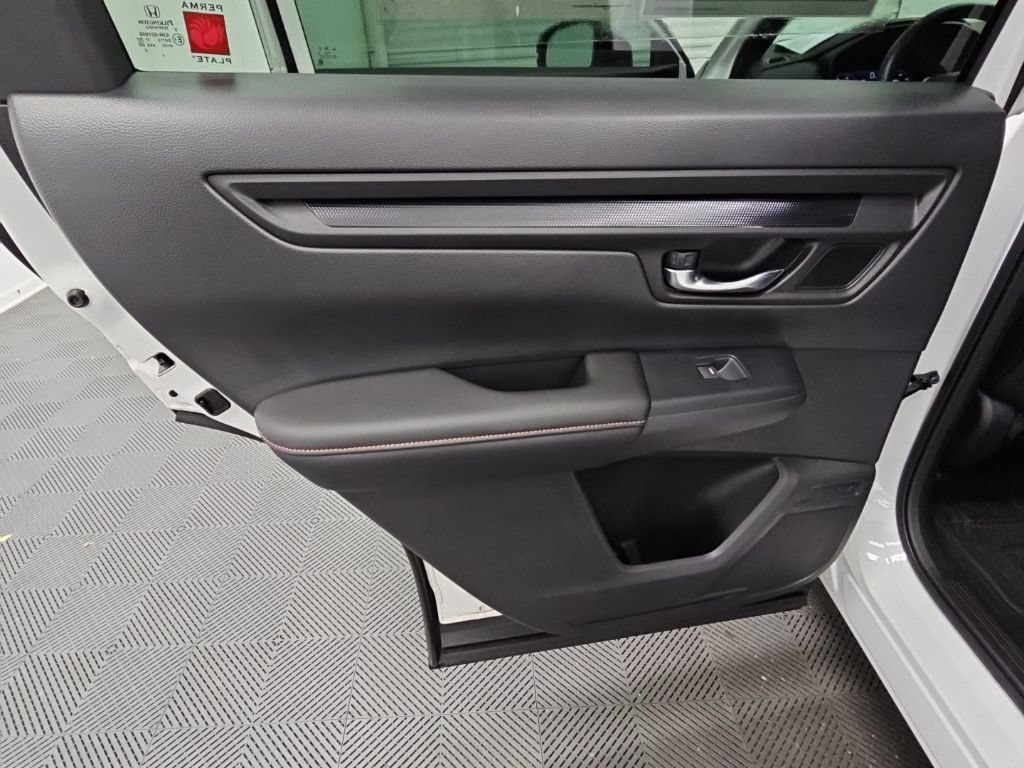 Used 2026 Honda CR-V Sport-L image 31