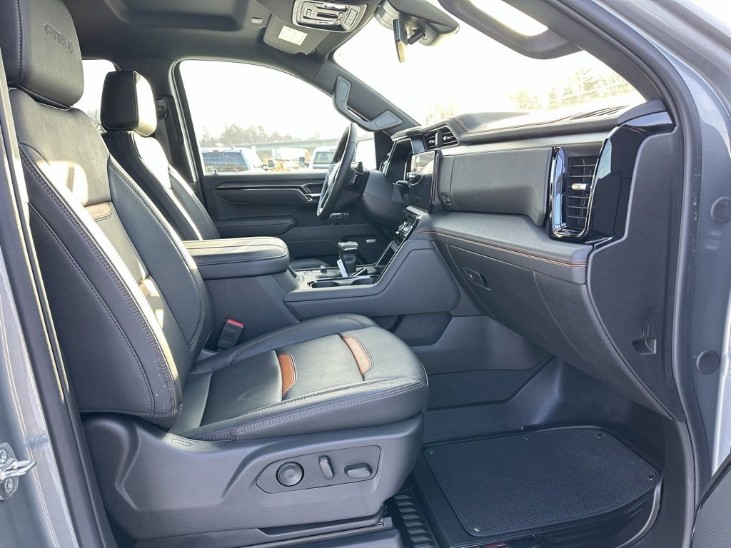 Used 2025 GMC Sierra 1500 AT4 w/ AT4 Premium Package image 14