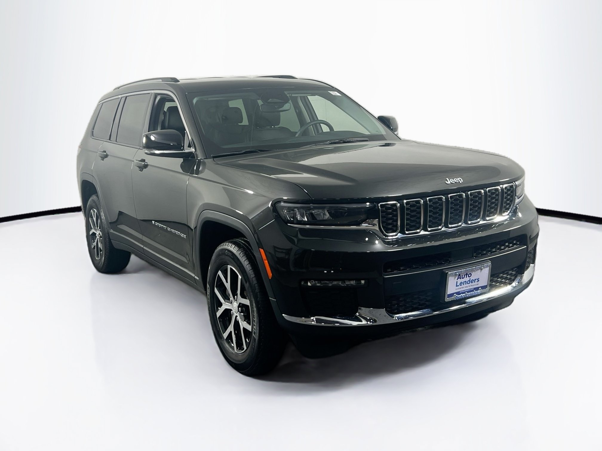Used 2023 Jeep Grand Cherokee L Limited AWD/4WD image 3
