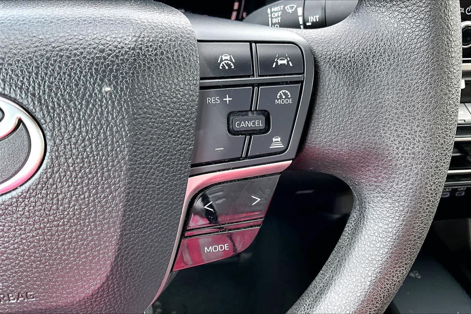 Used 2025 Toyota Camry LE FWD image 21
