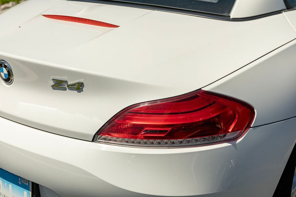 Used 2015 BMW Z4 sDrive28i RWD image 3