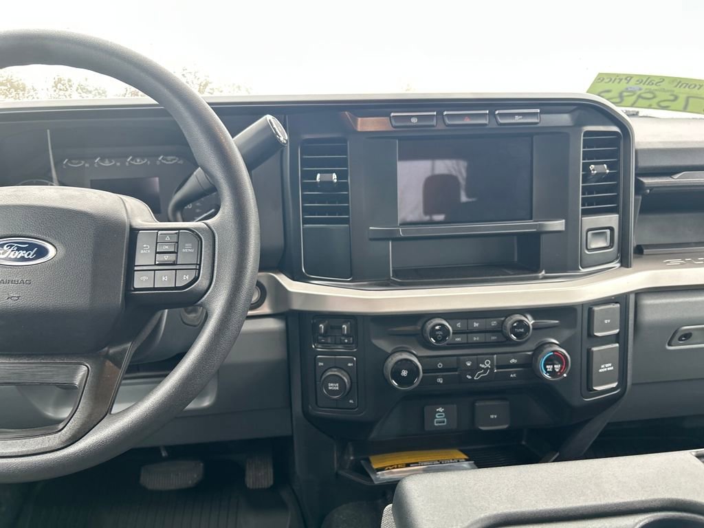 Used 2024 Ford F450 XLT image 23
