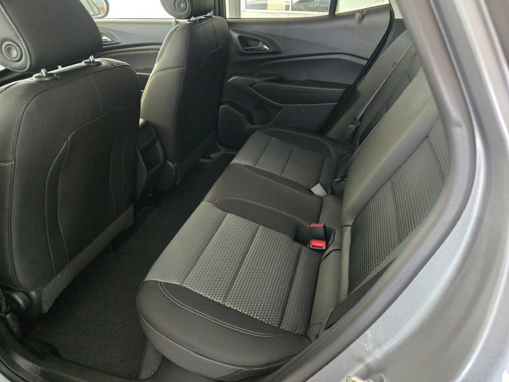 New 2026 Chevrolet Trax LT FWD image 14