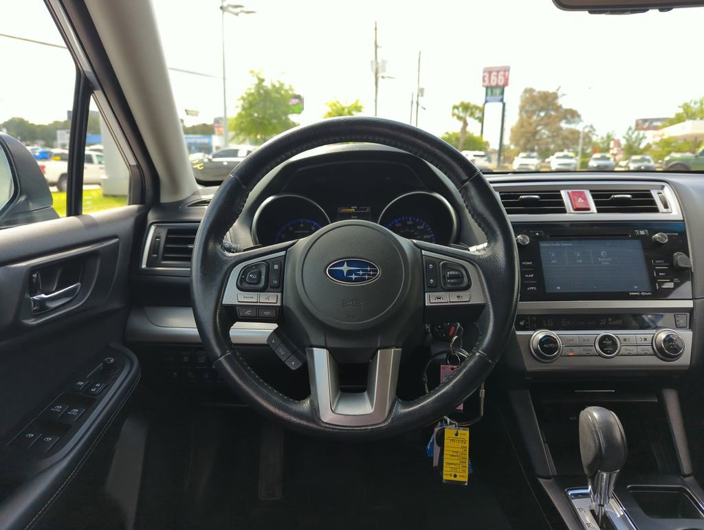 Used 2017 Subaru Outback 2.5i Premium image 17