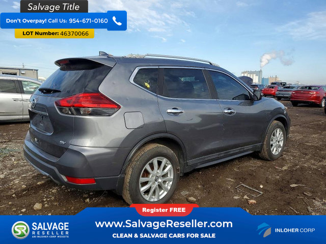 Used 2017 Nissan Rogue SV image 4