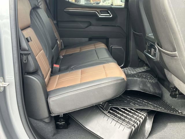 Used 2023 Chevrolet Silverado 1500 High Country w/ High Country Premium Package image 23