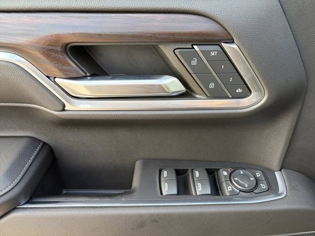 Used 2022 GMC Sierra 1500 SLT w/ SLT Convenience Package image 4