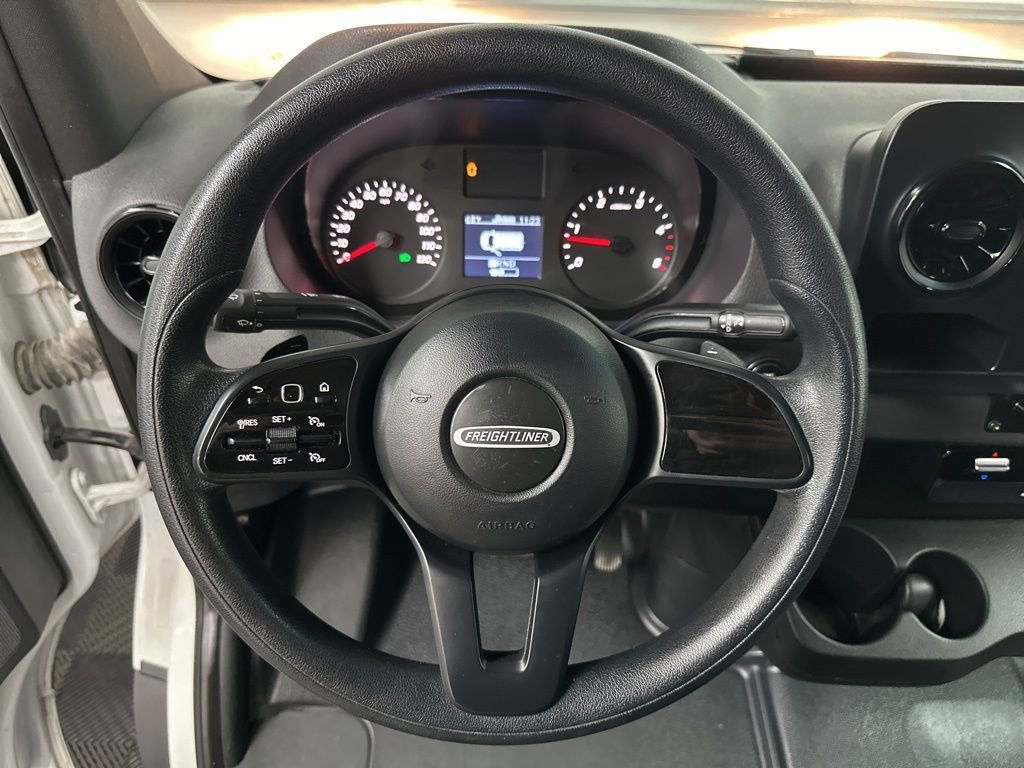 Used 2019 Freightliner Sprinter 144 RWD image 13