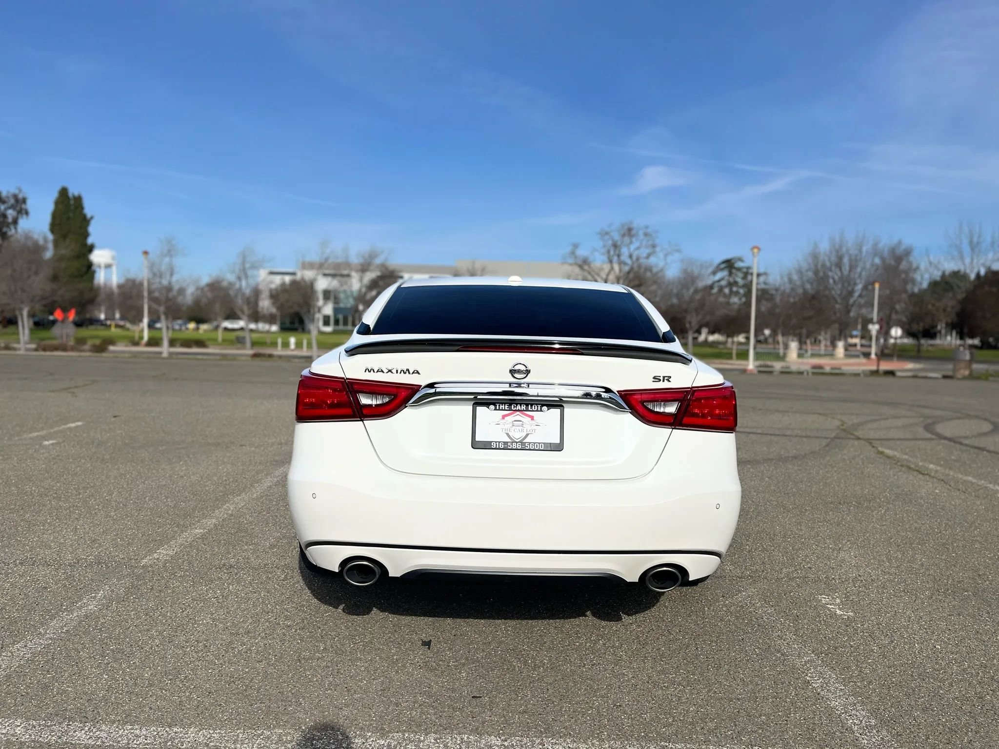 Used 2016 Nissan Maxima SR FWD image 6