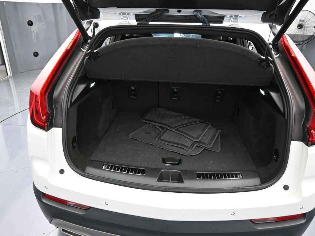 Used 2022 Cadillac XT4 Premium Luxury w/ Enhanced Visibility Package image 47