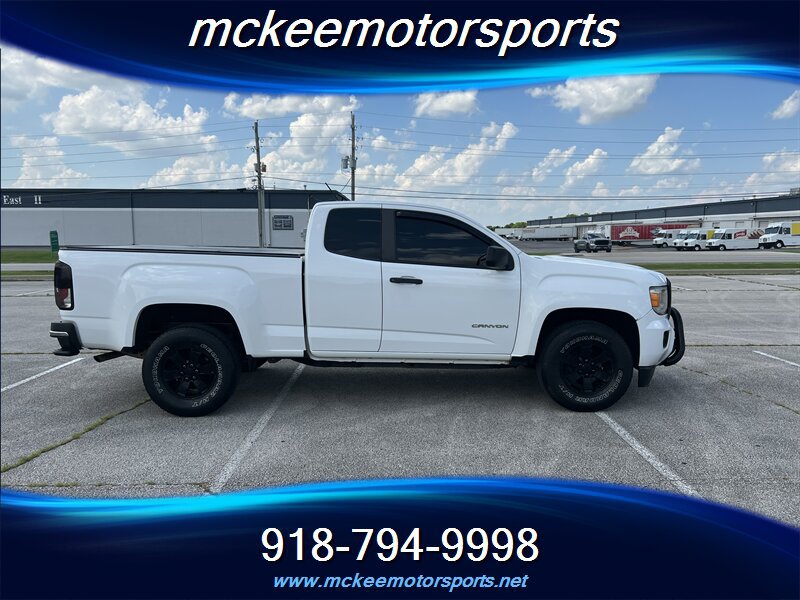 Used 2017 GMC Canyon SL RWD image 2